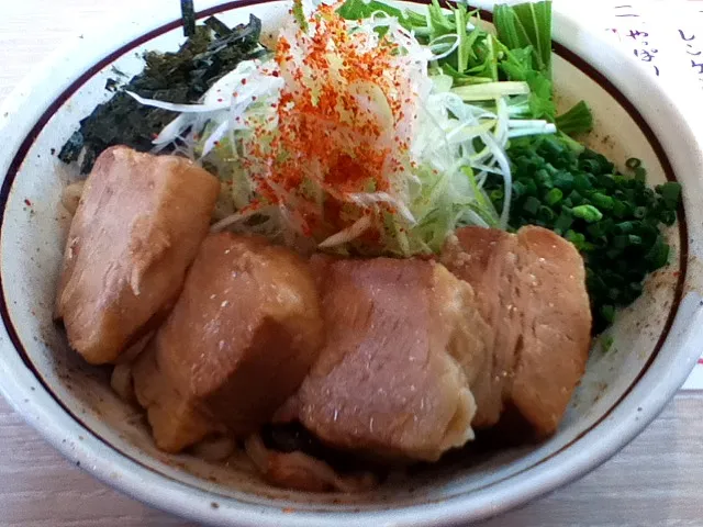 和え麺 トロ肉♥ 花火|野呂梓さん