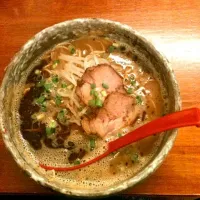 Snapdishの料理写真:辛みそラーメン（豚骨ベース、バリカタ）|はっぴーずーさん