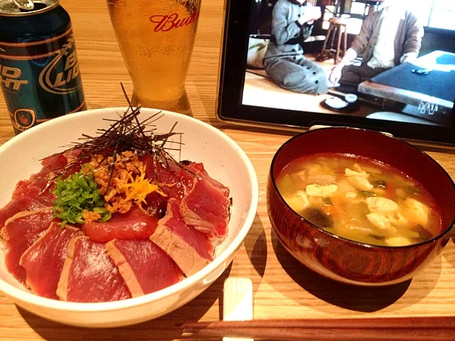 カーネーションと鮪漬け丼|amyさん