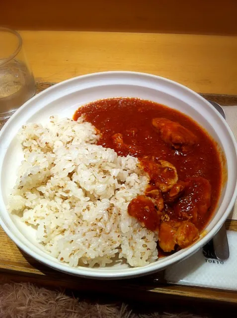 Snapdishの料理写真:トマトと鶏肉のカレー|まいさん