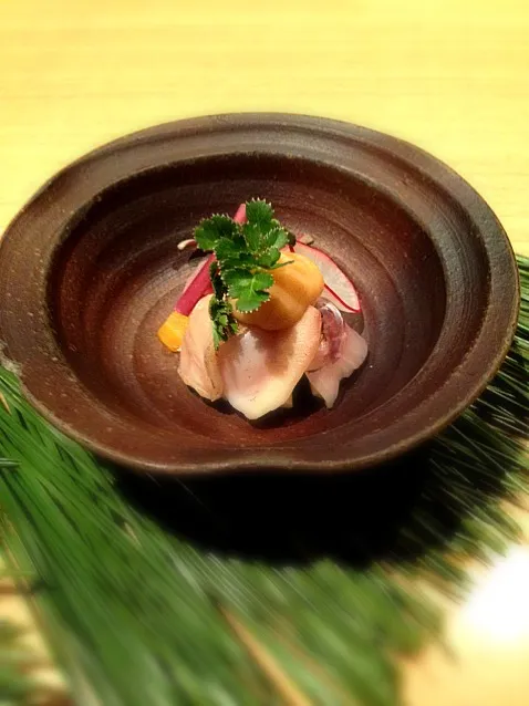 ホウボウ昆布〆と蛤の黄身酢がけ   朝の魚はこうなりました(｡-_-｡)|bobuさん