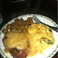 raspberry pomegranite marinated grilled pork chop topped with habenero applesauce with beer battered brussels sprouts and veggie risotto|eli connartonさん