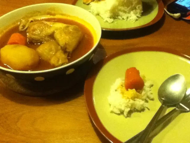 chicken stew with steamed rice|pyg pygさん