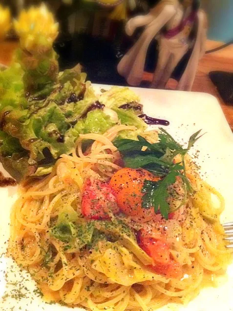 フレッシュトマトとキャベツのバーニャカウダソースパスタ( *｀ω´)|CHIEさん