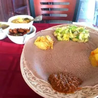 Injera with toppings|Rebecca Colemanさん