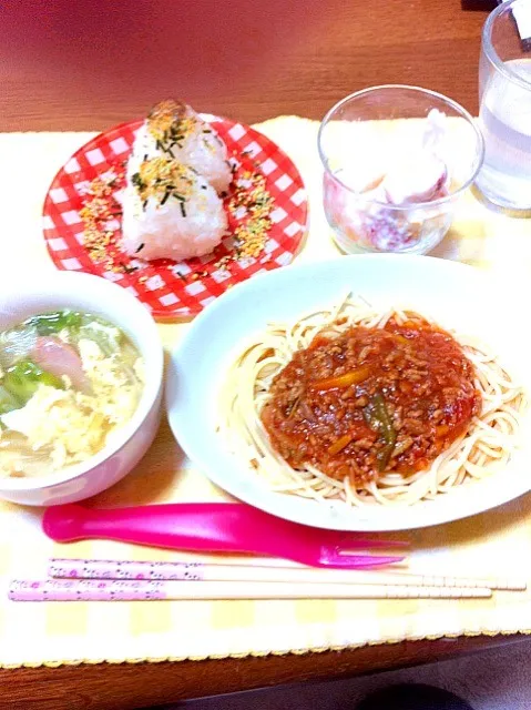 ミートソーススパゲティなどちびっこご飯|rieさん