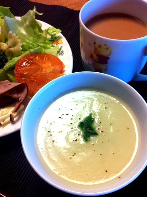 cauliflower soup カリフラワーのポタージュ 朝ごはん|Sakikoさん