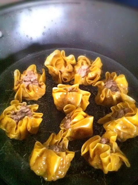 Snapdishの料理写真:mom's siew mai|willzさん