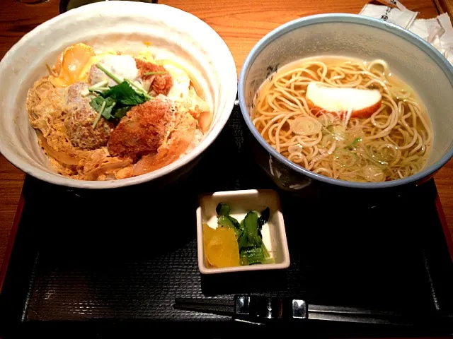 今日はカキフライ丼と温蕎麦@蕎菜 汐留店|jikoさん