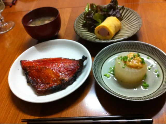 Snapdishの料理写真:つぼ鯛のみりん干し、恵方巻きの代わりの卵焼き、大根と目昆布のスープ|こうじさん