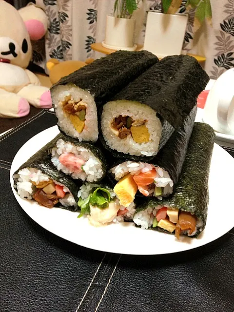 Snapdishの料理写真:恵方巻き！ちょっと多かった…|72さん