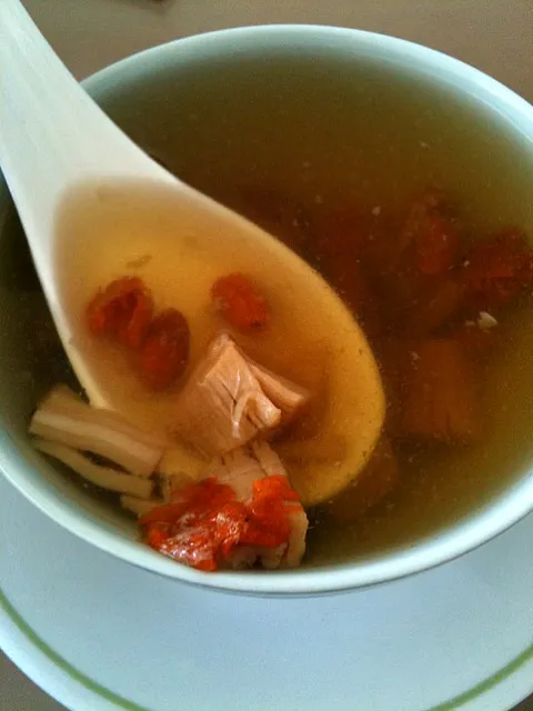 Snapdishの料理写真:#chickensoup w/ dried scallops #ilovemymom|Belinda Au Yongさん