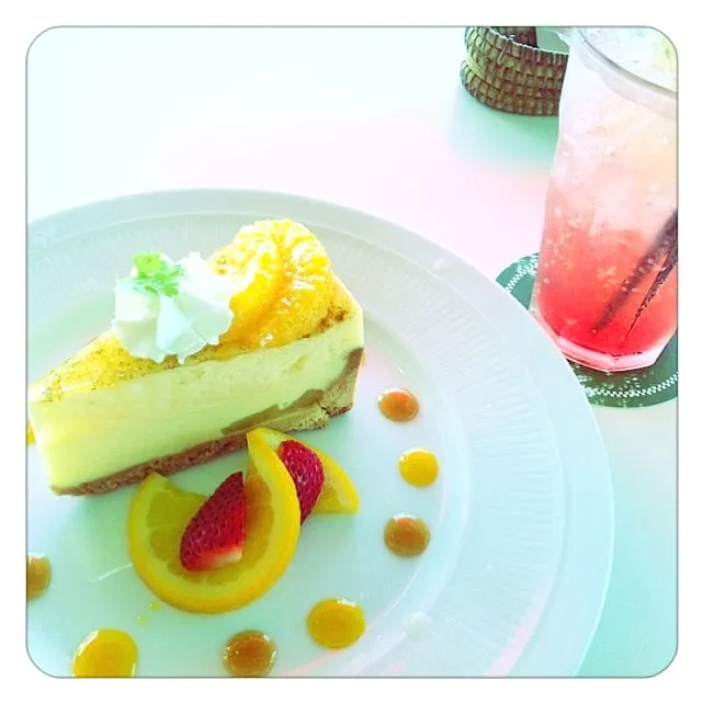 Snapdishの料理写真:みかんとりんごのケーキ♡|reinaさん