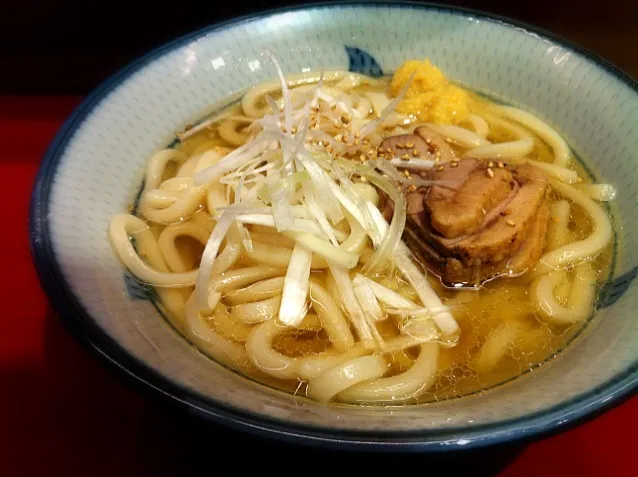 Snapdishの料理写真:鴨肉うどん。生姜たっぷりいれちゃう。|hirotomoさん