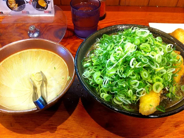 Snapdishの料理写真:ネギだく肉ゴボウうどん|serizawagorouさん