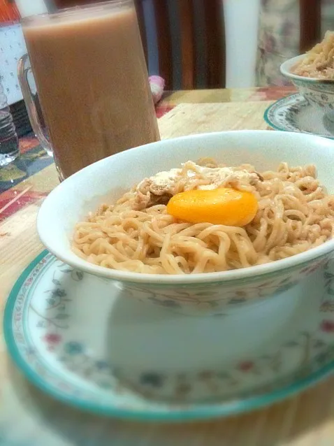 Maggi Goreng With hot Milk Tea|Nasuha Noradiさん