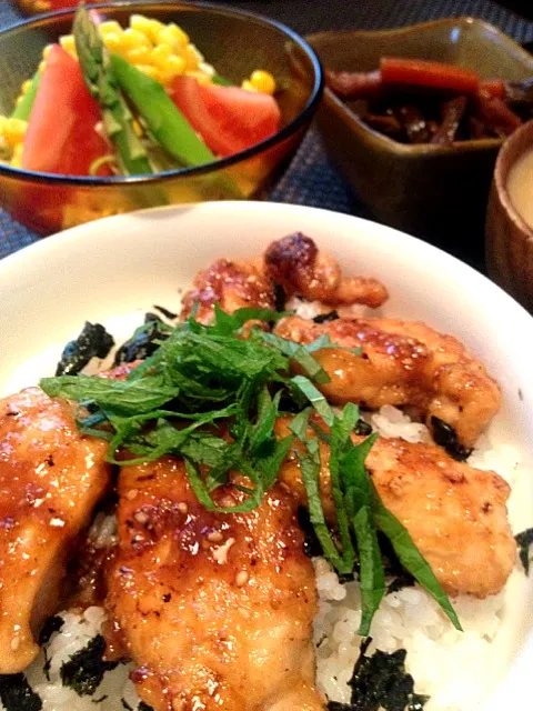 鶏むね肉の胡麻照焼丼|kakosukeさん