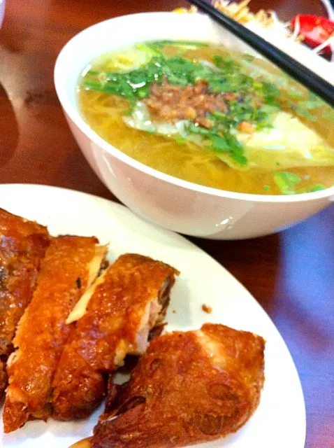 Snapdishの料理写真:Crispy Chicken Noodle Soup|noriko takiyama のりねぇですさん