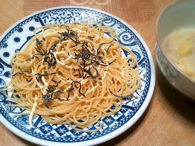 どうしても食べたくなった塩昆布スパと、残り物のシチュー|Ichimuraさん