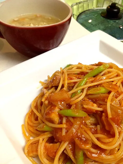 ベーコンとアスパラのトマトソースパスタ|いちえさん