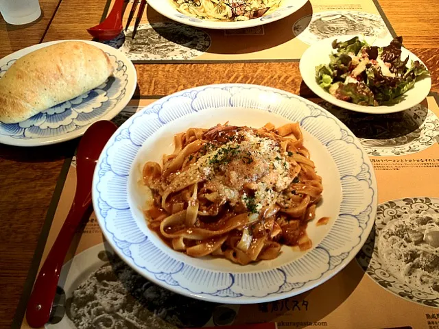 牛肉ときのこのストロガノフ風フィットチーネ（鎌倉パスタ）|Kojiさん