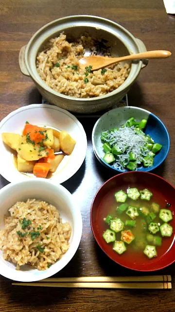 炊き込みご飯 オクラの味噌汁 肉じゃが オクラとじゃこの和え物|さおちさん