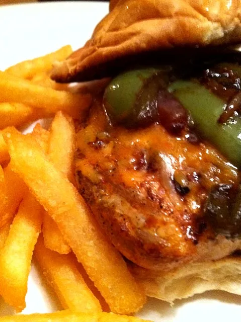 Snapdishの料理写真:Grilled Pepper Chicken Sandwich with Golden Fries|Ben Andersonさん