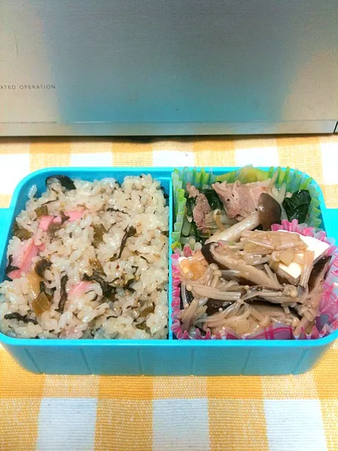 Snapdishの料理写真:本日のツレのお弁当。高菜と魚肉ソーセージの炒飯、野菜炒め、豆腐のきのこあんかけ。|asuka Yuasaさん