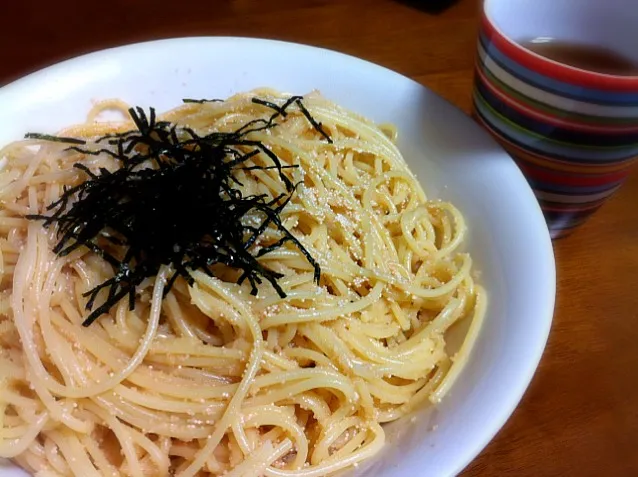 福岡で買ってきた明太子でパスタ作った。つぶつぶがうまい。|hirotomoさん