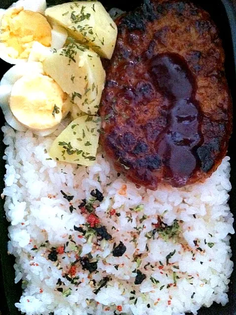 Snapdishの料理写真:きょうはがっつりハンバーグ弁当！|L_yumさん