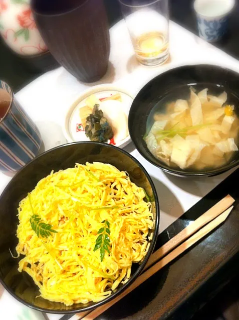 Snapdishの料理写真:〆穴子ご飯と湯葉のお吸い物|れりさん