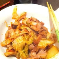 Snapdishの料理写真:豚肉とエリンギの食べるラー油炒め|さっぴーさん