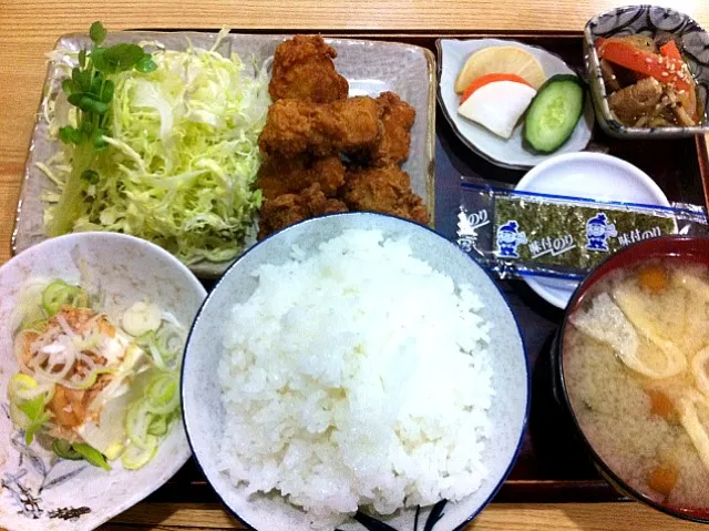 鶏のから揚げ定食|まどろみさん