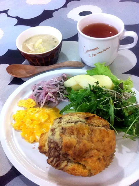 Snapdishの料理写真:鶏肉とジャガイモと明太子のクリームスープの朝食|ケイさん