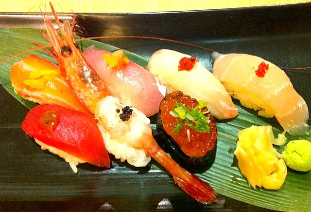 assorted sushi|Foodさん