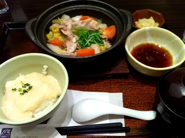 豚の蒸し鍋ととろろ飯|もち子さん