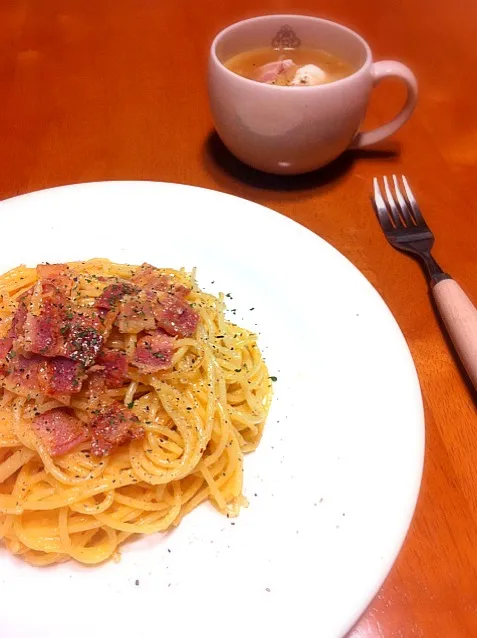 カルボナーラと白菜のスープ。|まゆさん