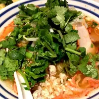 Snapdishの料理写真:tomyam noodle|Seigo Kurokiさん