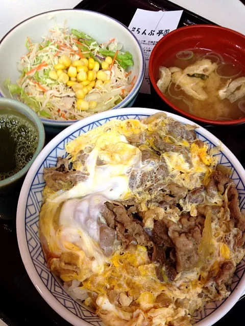 牛ハイカラとじ丼サラダセット|osakana555さん