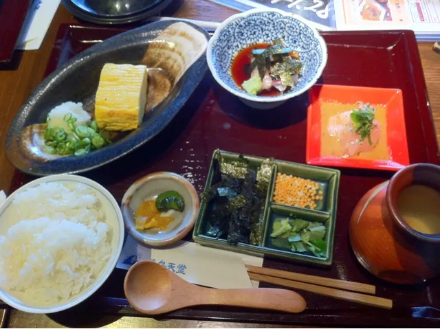 Snapdishの料理写真:2/16 ランチ 鯛茶御膳|yukoさん