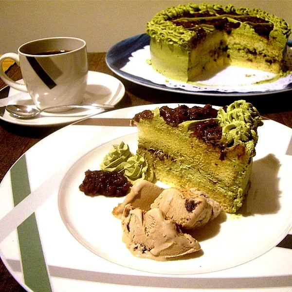 辛いタイ料理の後は、ちょっと甘めの抹茶ケーキ😊|Keiさん