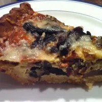 quiche with hot sausage, mushrooms, gruyere|Colin Bowersさん