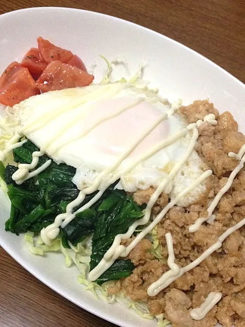 鶏そぼろ丼 ロコモコ風|森田 順也さん