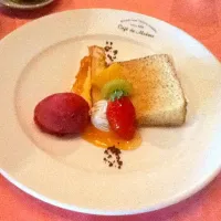 Snapdishの料理写真:デザート @カフェ・ド・モエム|たけみさん