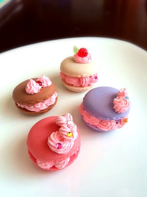 pink cream macaron|Felicia Solihinさん