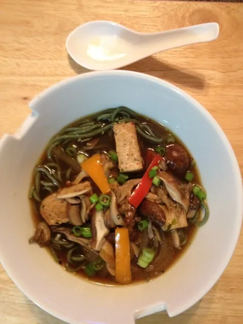 Soba with tempeh and veggies|http://melissasmenu.wordpress.com/さん