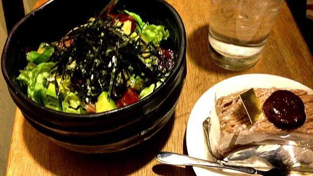 アボカド丼とモンブランロール|emiさん