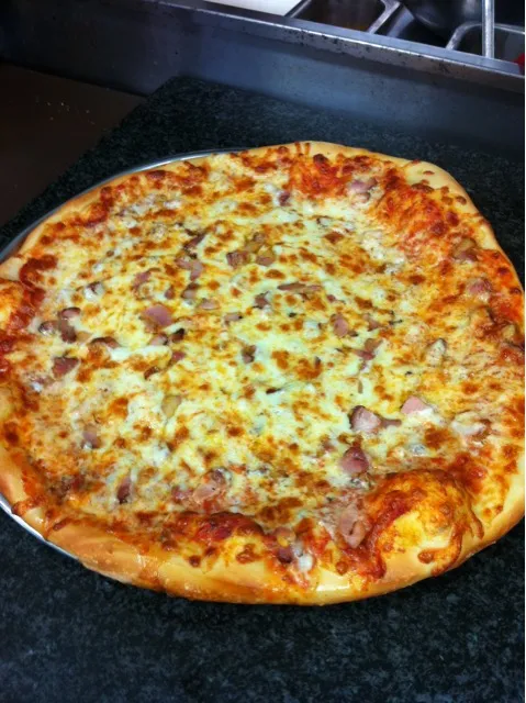 New York Pizza (w/smoked chix)|Chris Shannonさん