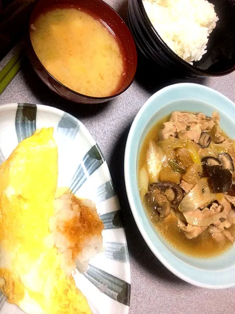 Snapdishの料理写真:#夕飯 すき焼きふう豚煮、厚焼き玉子、白米、味噌汁。白米はおかわりした！|ms903さん