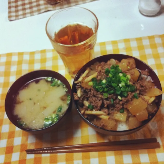 甘辛肉そぼろ丼|あいさん